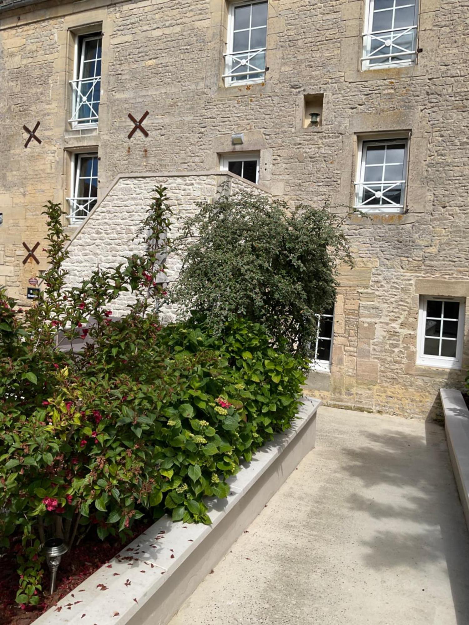 Chambres D'Hotes De L'Ancienne Auberge Thaon Eksteriør bilde
