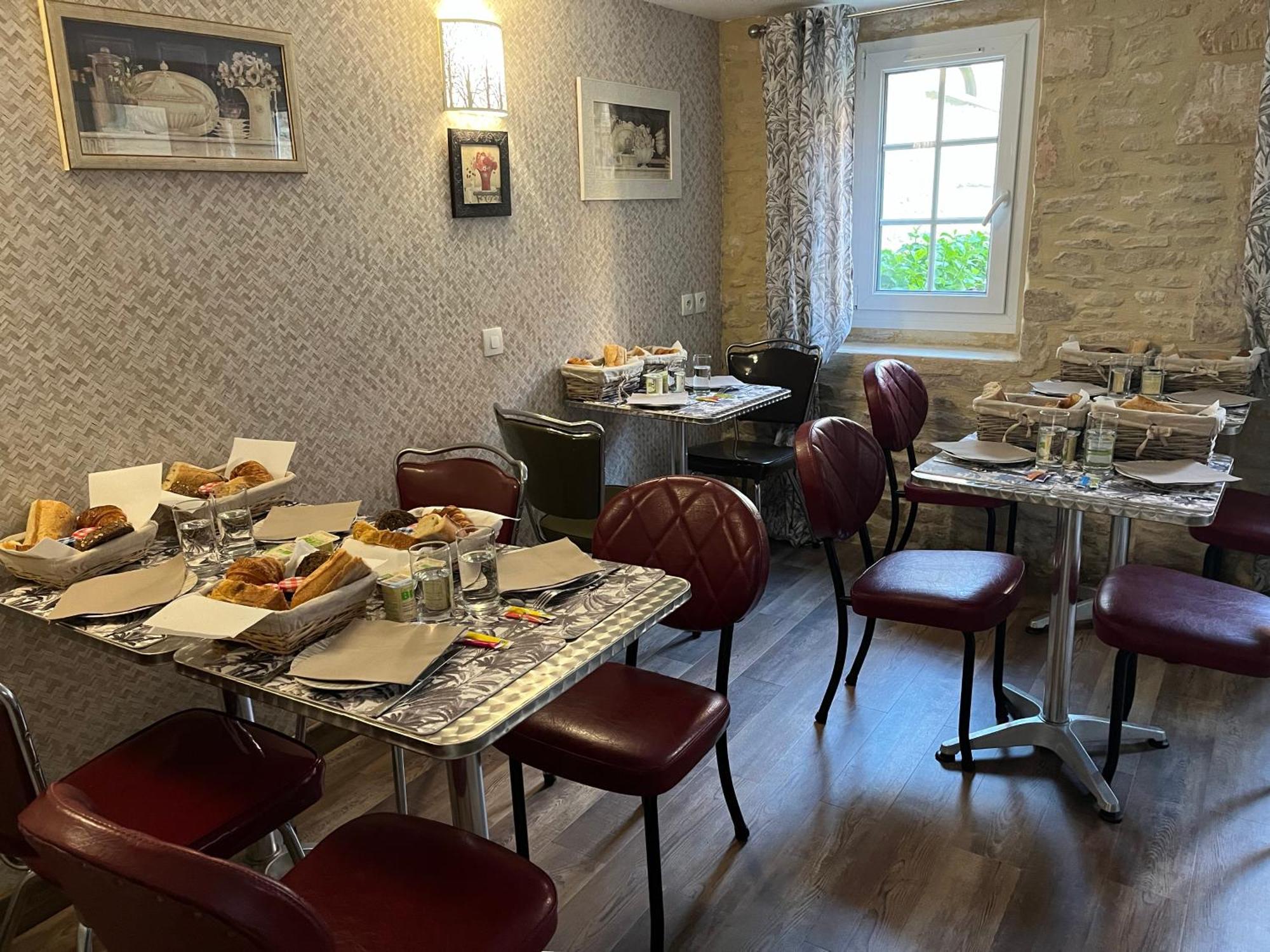Chambres D'Hotes De L'Ancienne Auberge Thaon Eksteriør bilde